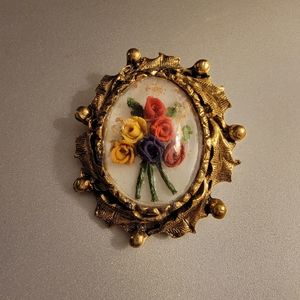Cute Vintage brooch